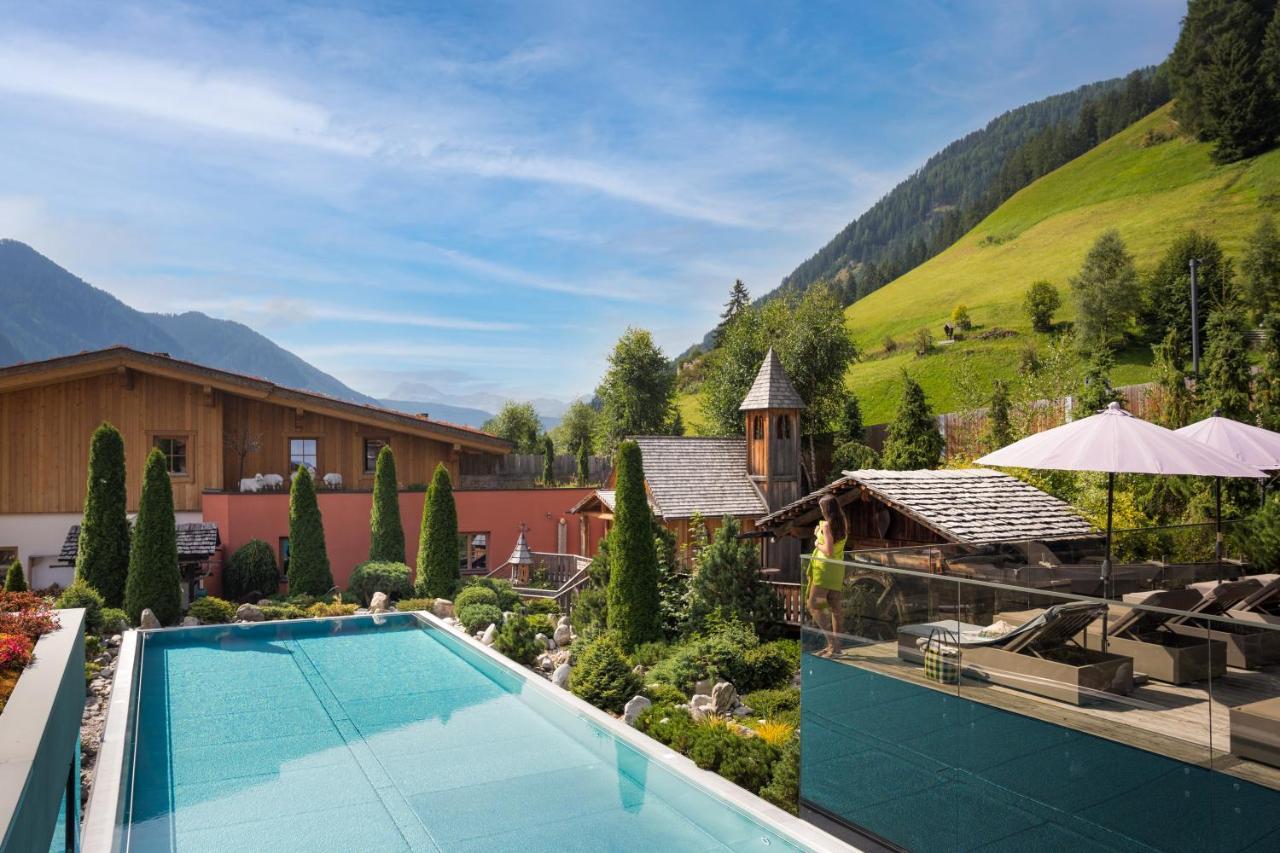 Hotel Quelle Nature Spa Resort Santa Maddalena in Casies Exterior foto