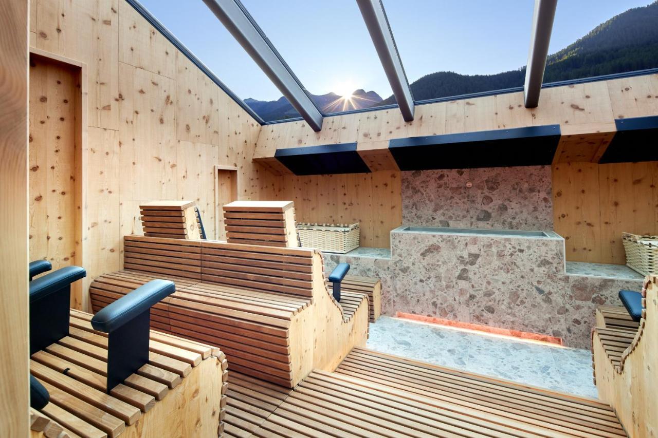 Hotel Quelle Nature Spa Resort Santa Maddalena in Casies Exterior foto