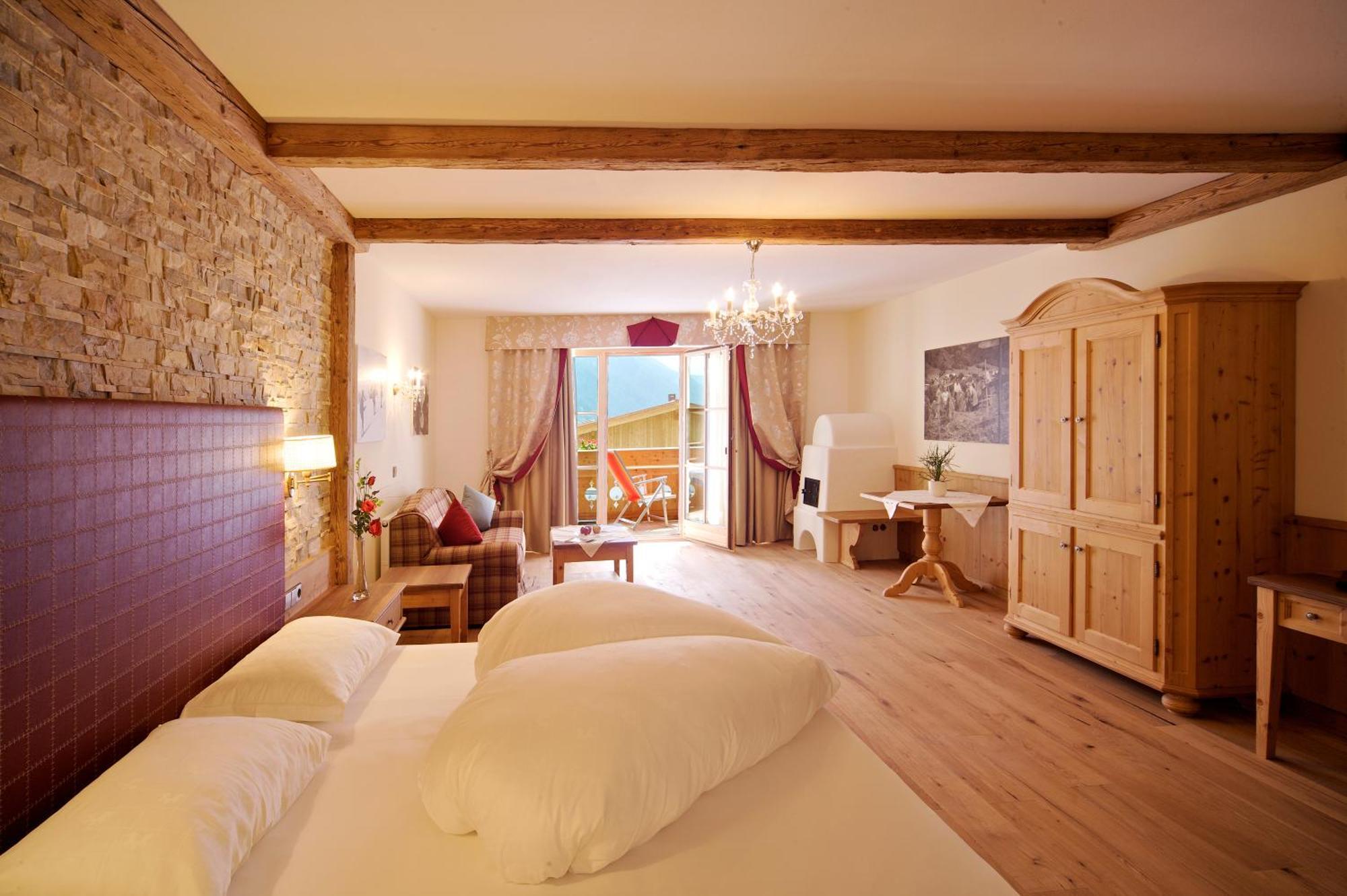 Hotel Quelle Nature Spa Resort Santa Maddalena in Casies Quarto foto